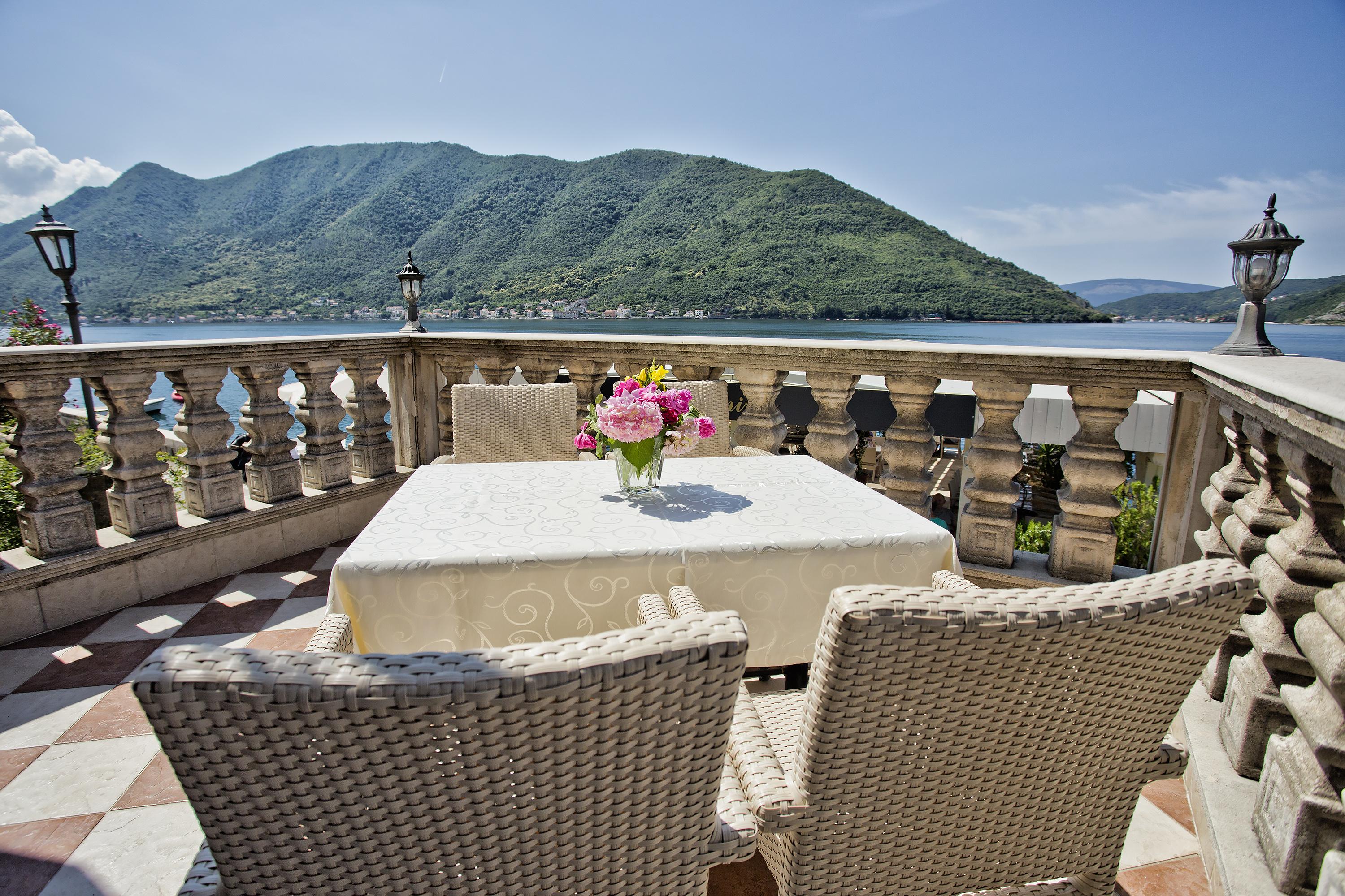 Apartments Admiral Perast Exterior photo