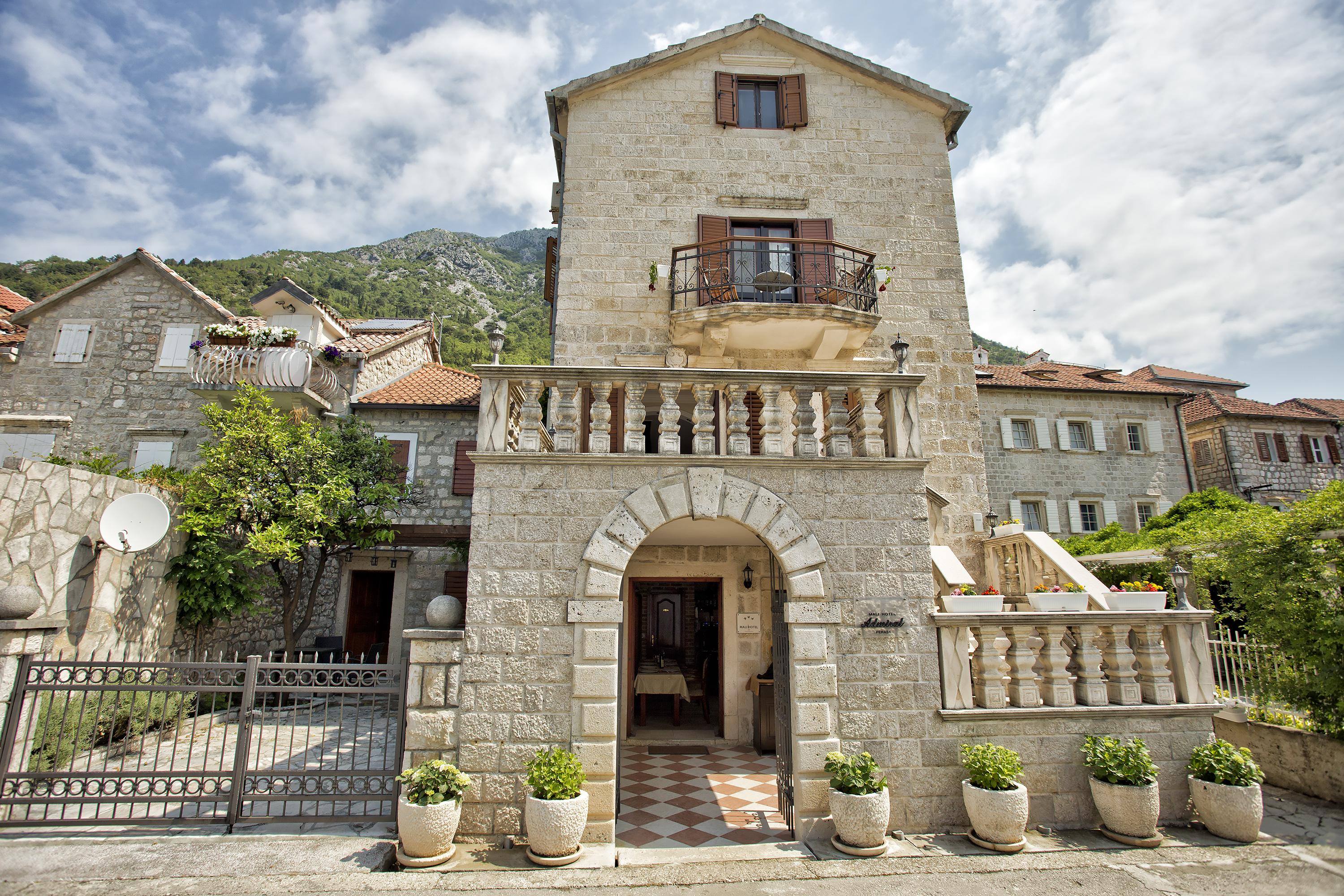 Apartments Admiral Perast Exterior photo