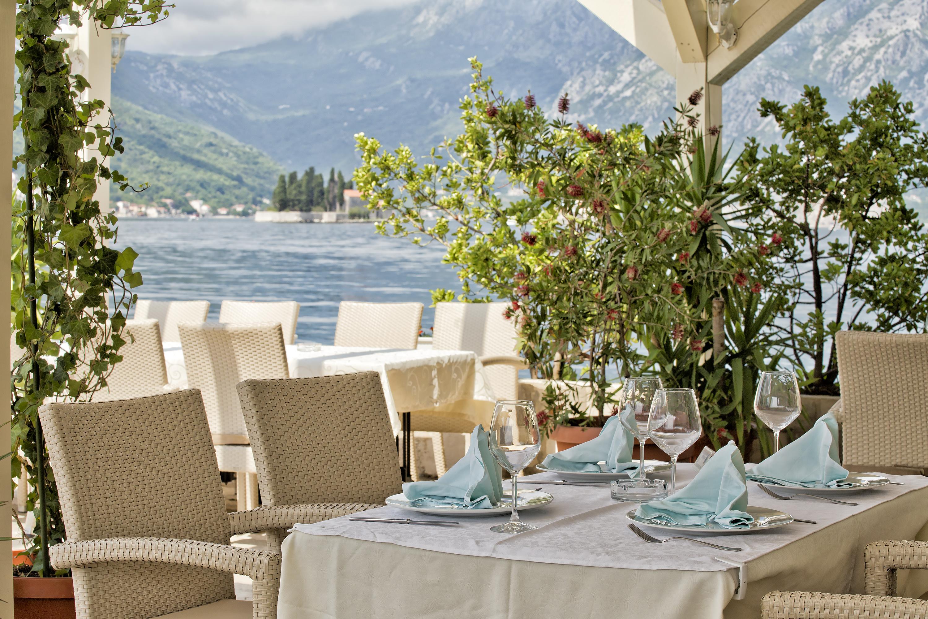 Apartments Admiral Perast Exterior photo