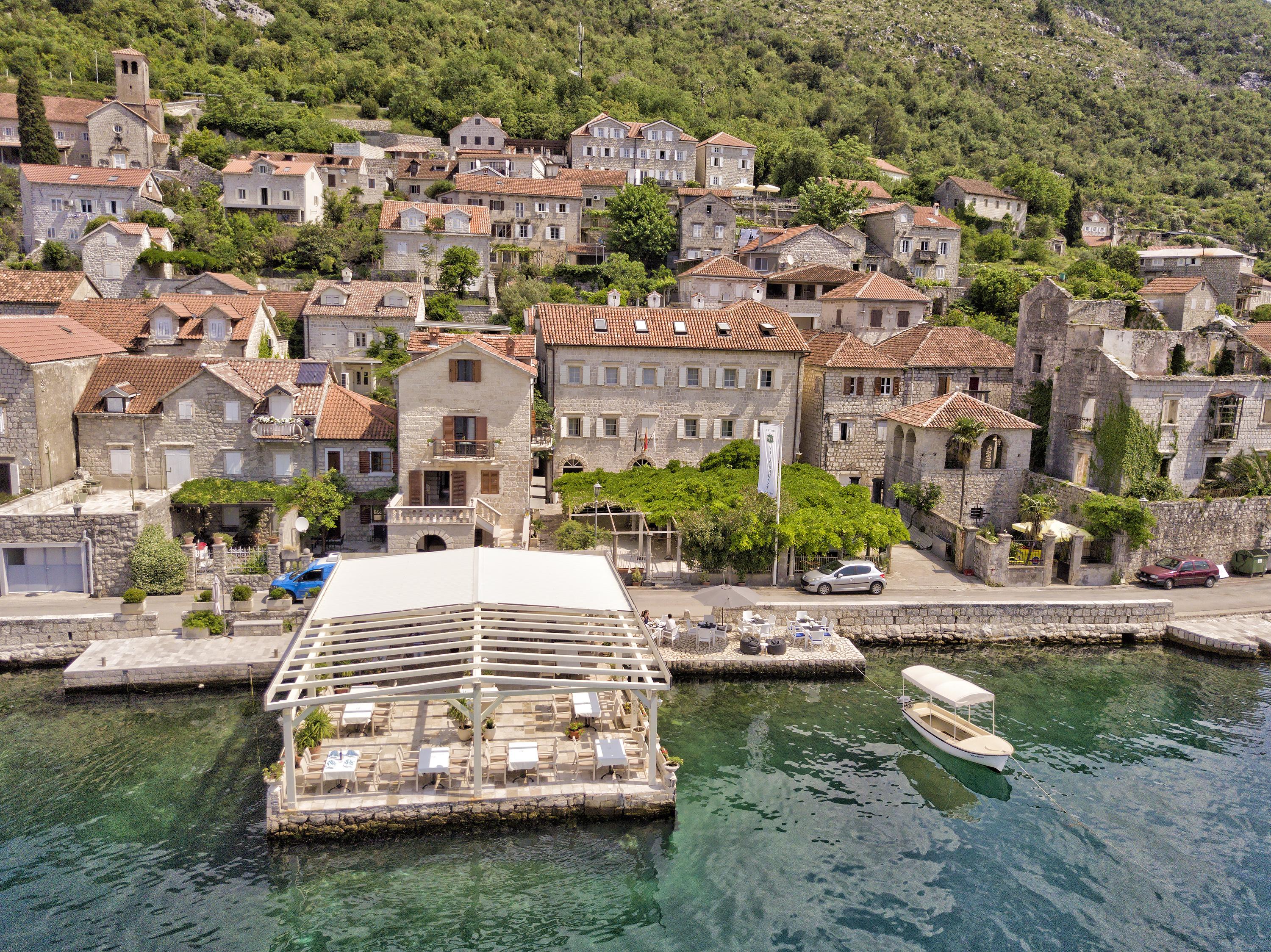 Apartments Admiral Perast Exterior photo