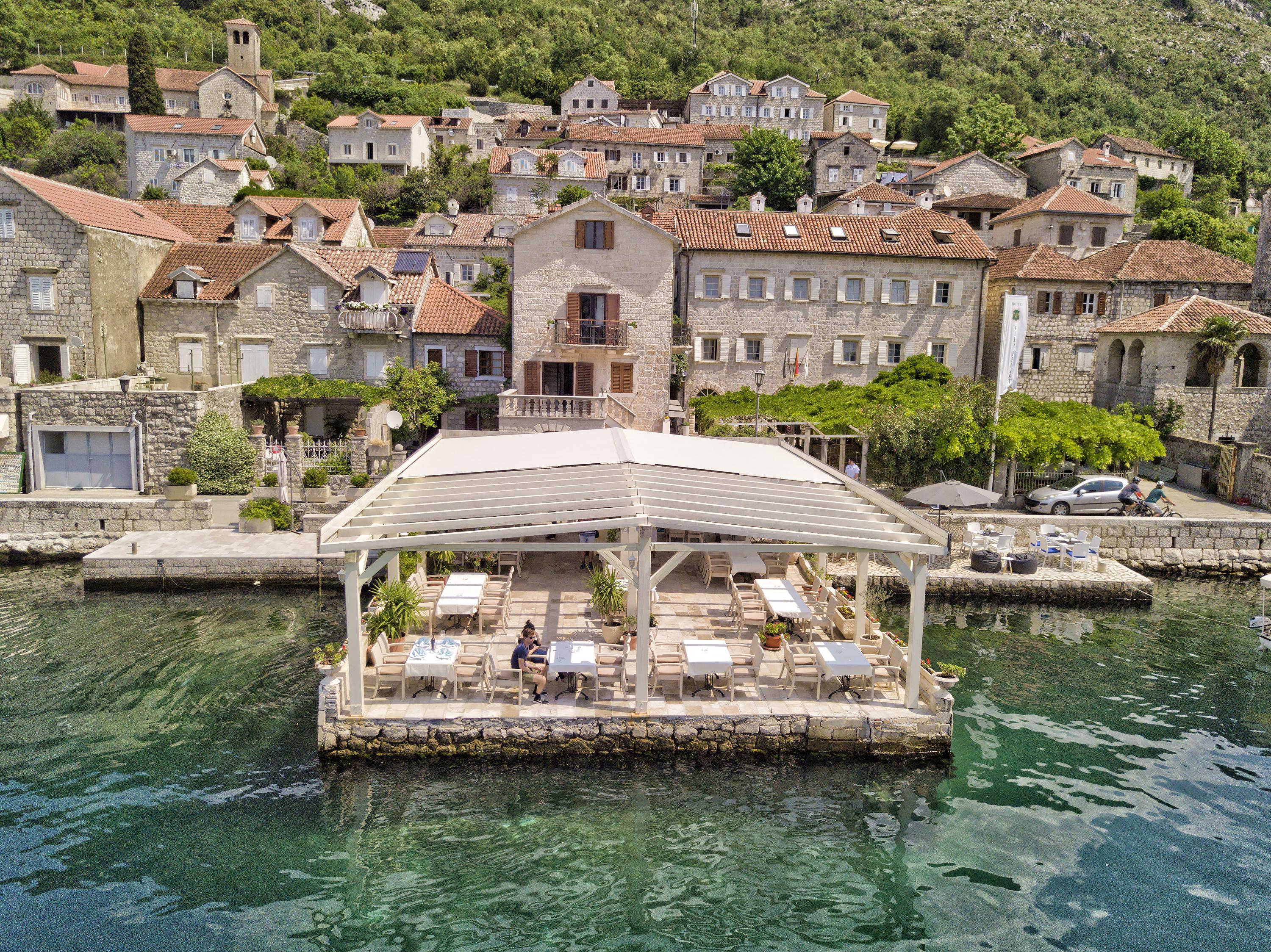 Apartments Admiral Perast Exterior photo