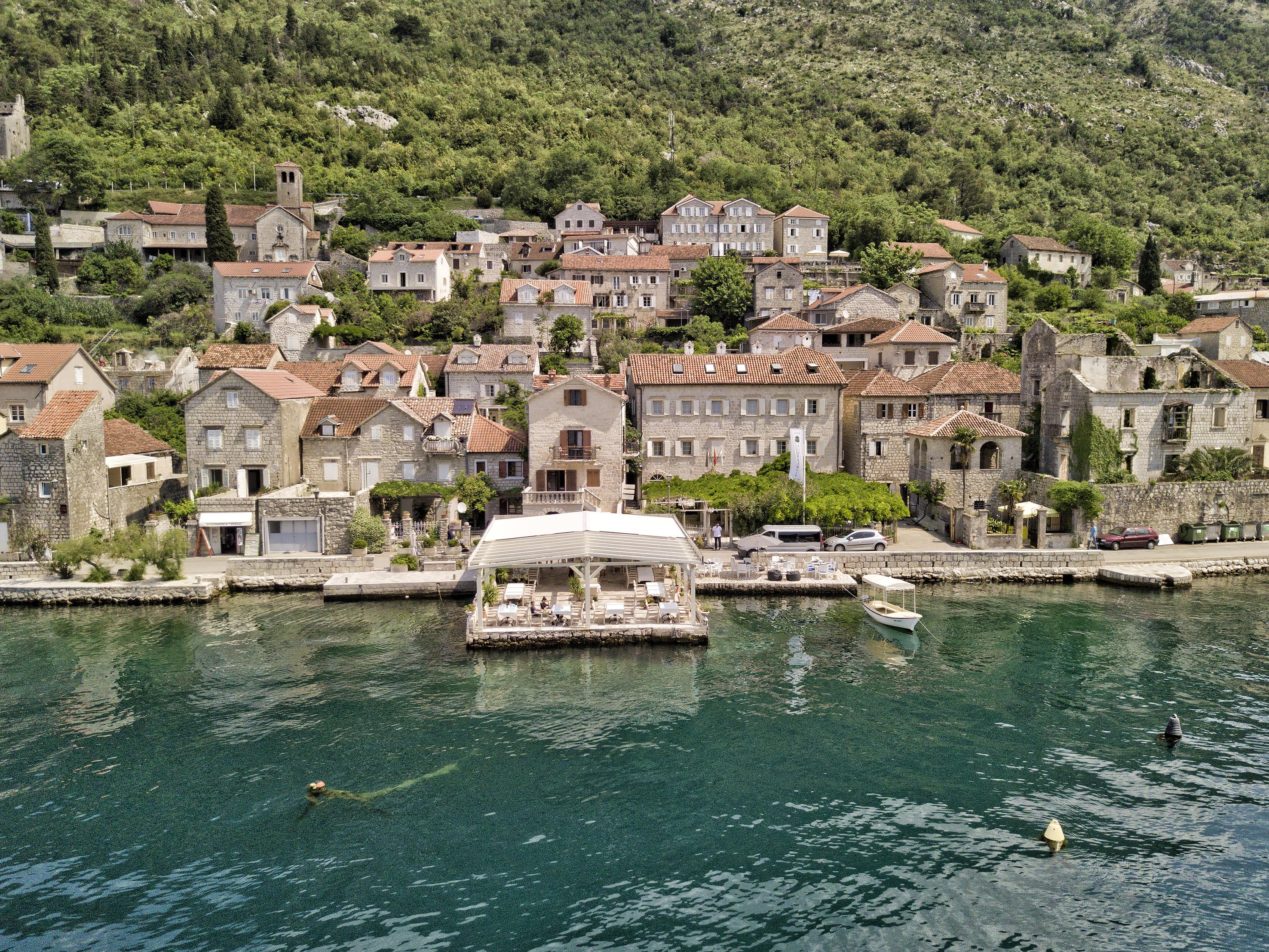 Apartments Admiral Perast Exterior photo