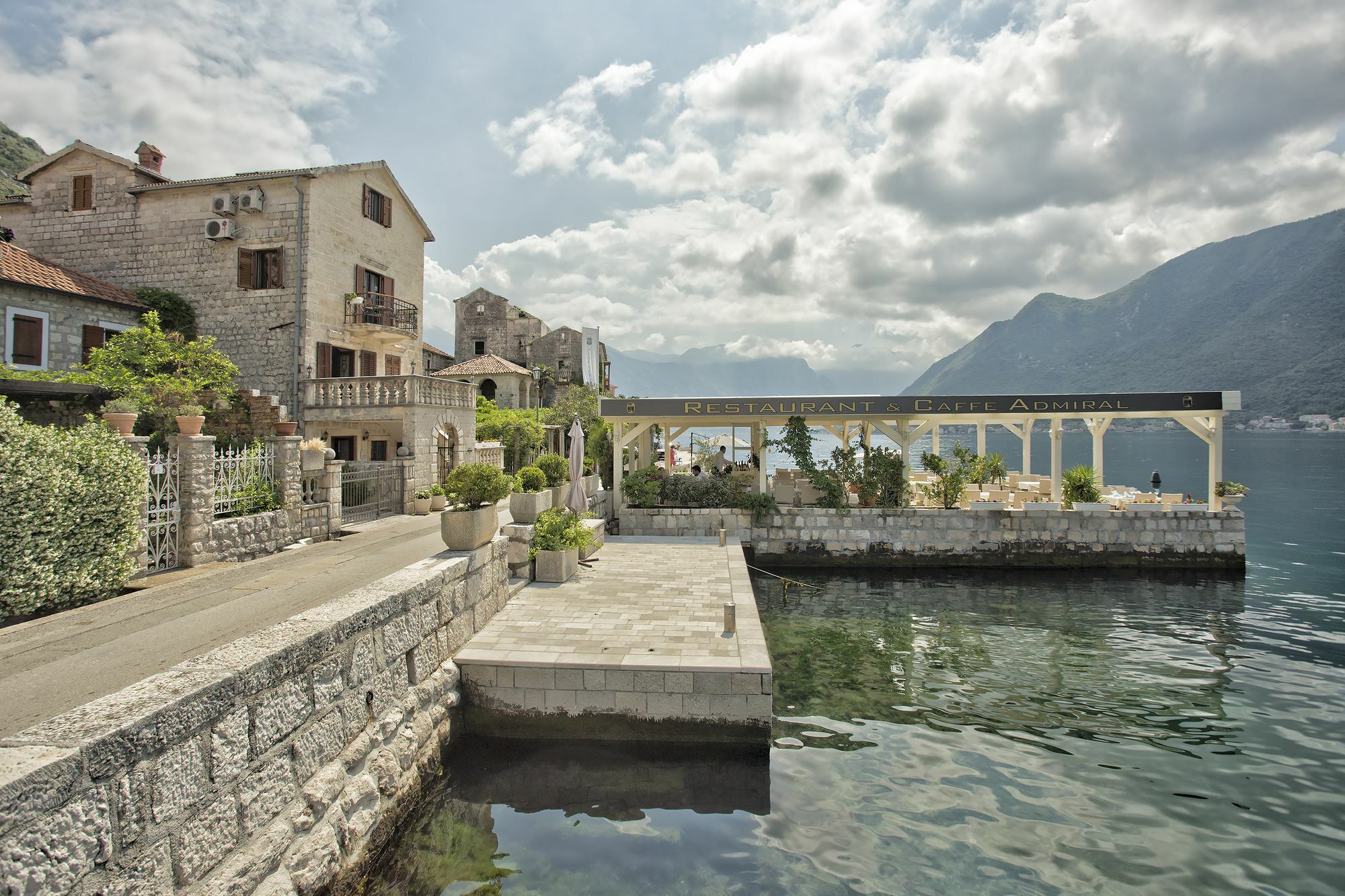 Apartments Admiral Perast Exterior photo